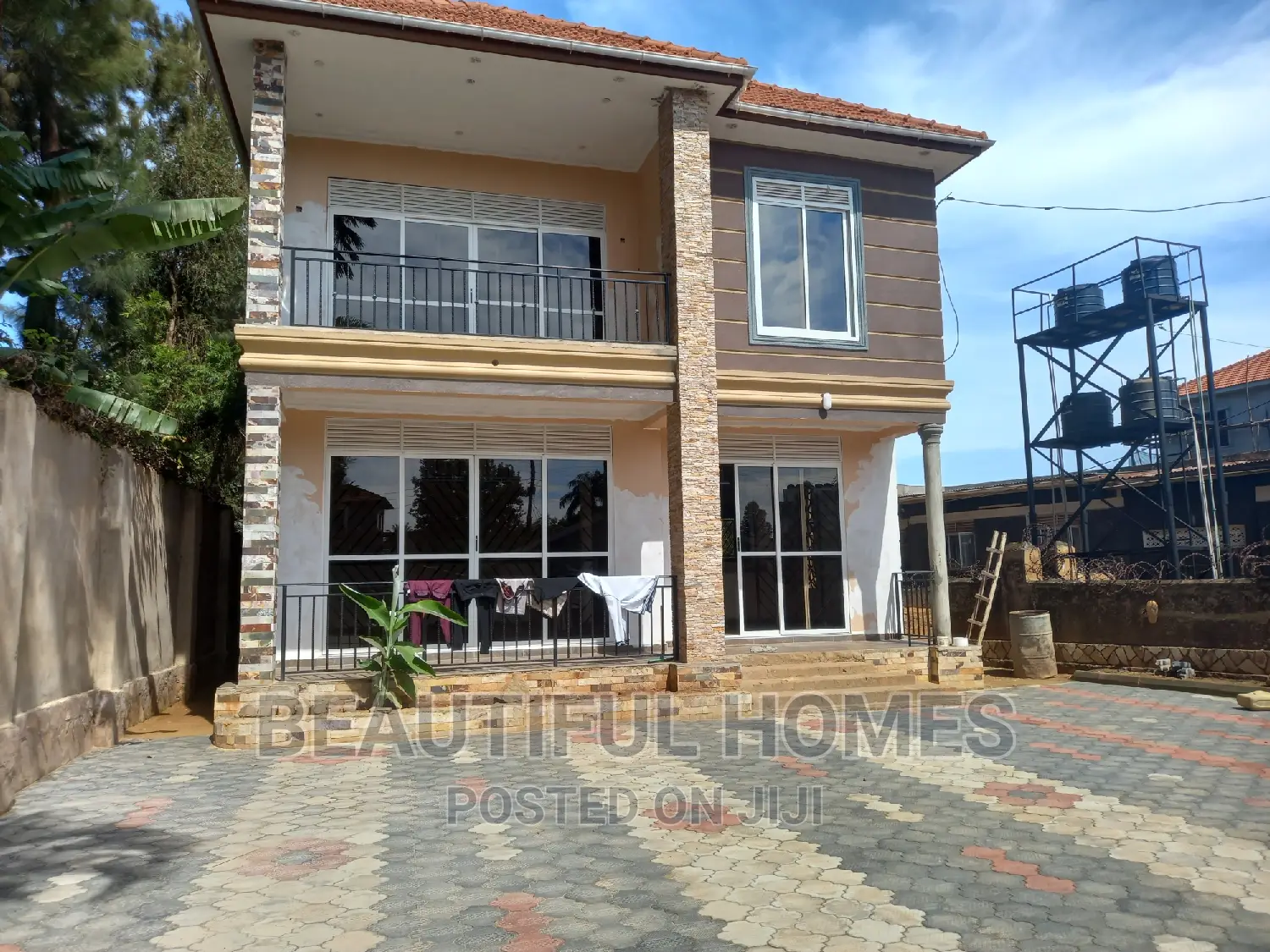 Furnished 5bdrm Duplex in Kansanga Corporate, Central Division