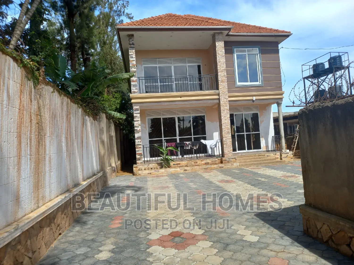 Furnished 5bdrm Duplex in Kansanga Corporate, Central Division
