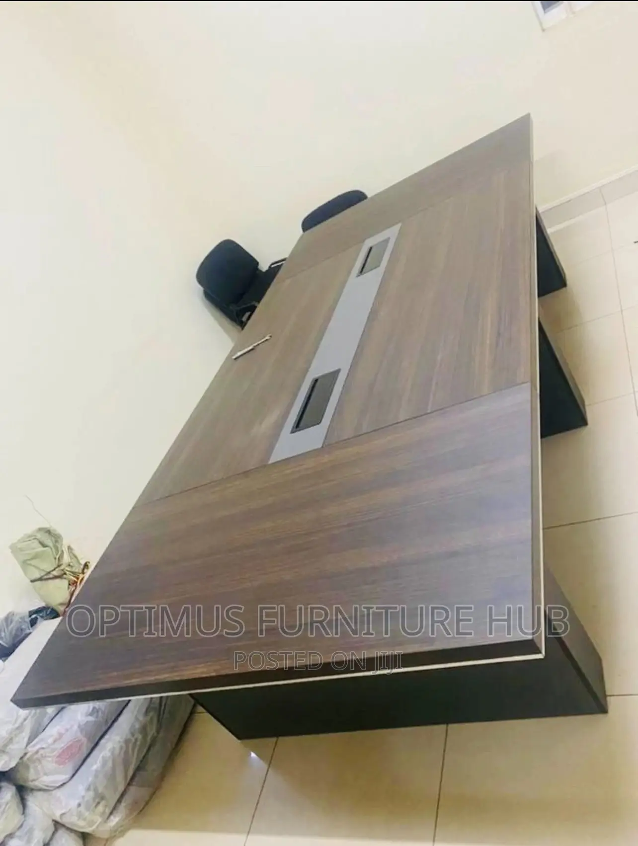 Boardroom Table (10-12seater)