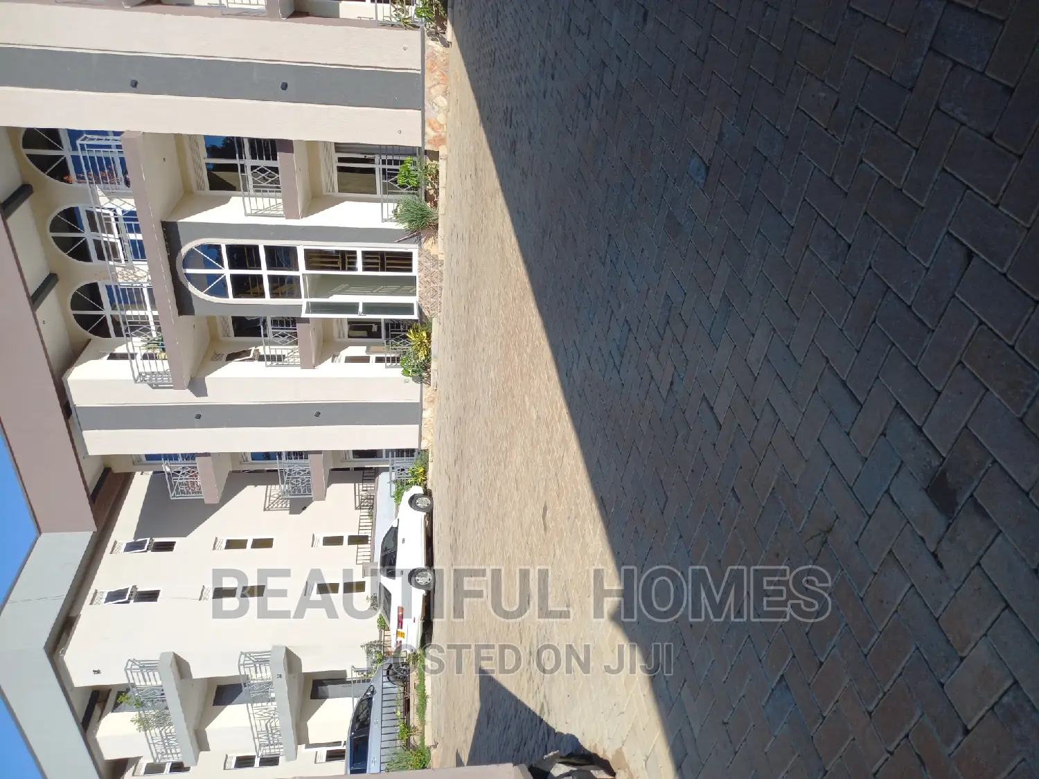 Furnished 1bdrm Apartment in Muyenga, Central Division for sale