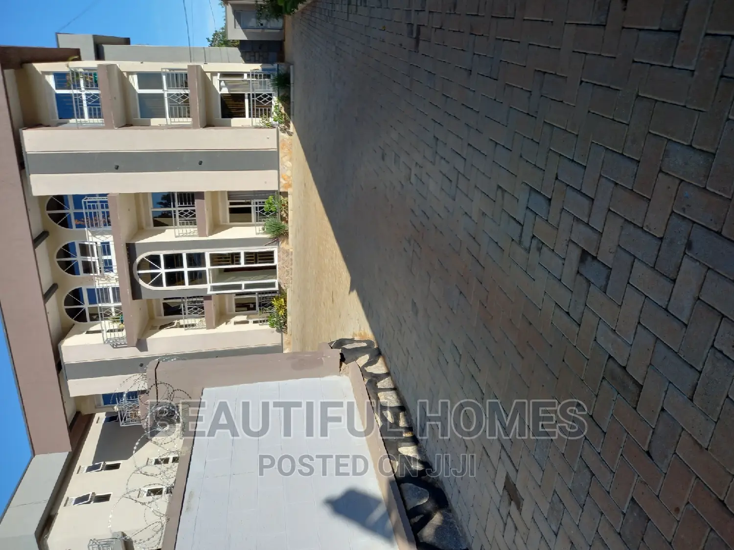Furnished 1bdrm Apartment in Muyenga, Central Division for sale