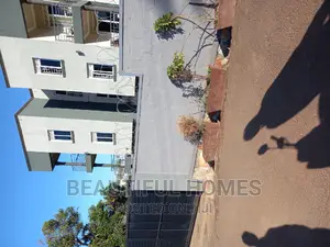 Furnished 1bdrm Apartment in Buziga Lake View, Makindye for sale