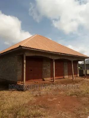 6bdrm House in Real Estate, Central Division for sale