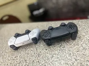 Clean PS5 Pads