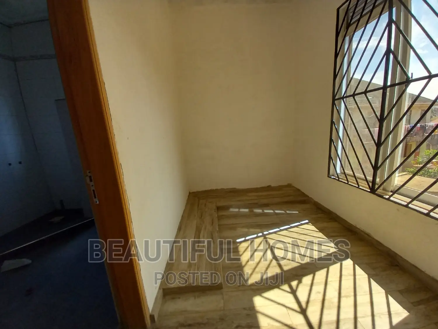 Furnished 5bdrm Mansion in Kansanga, Makindye for sale