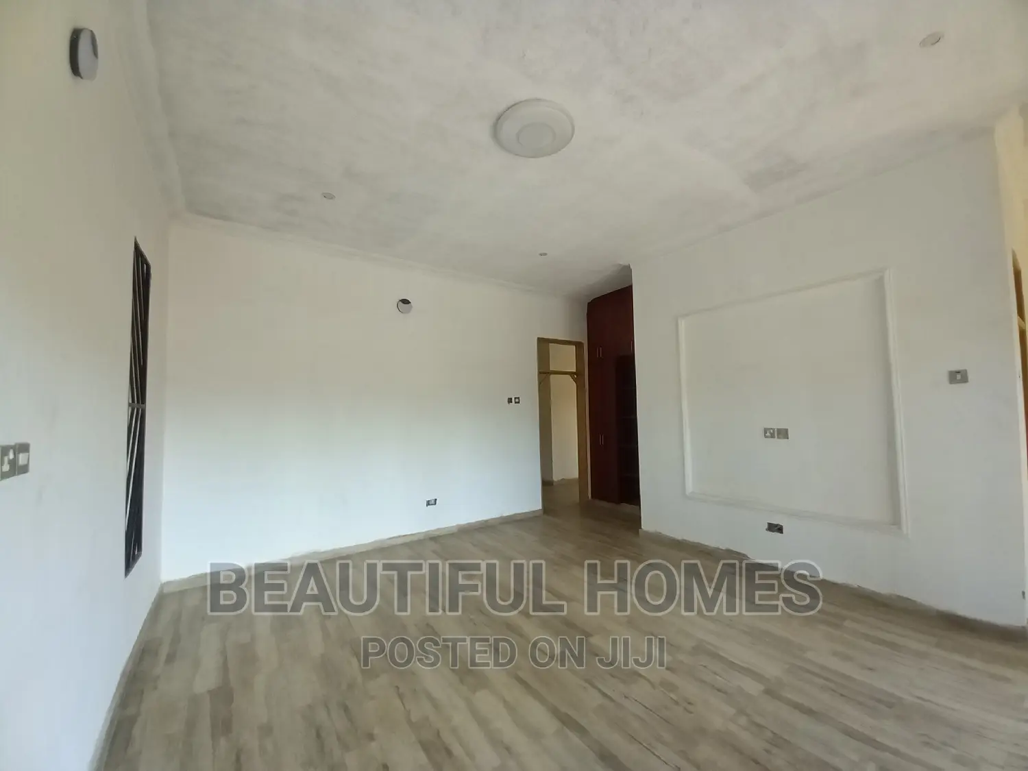 Furnished 5bdrm Mansion in Kansanga, Makindye for sale