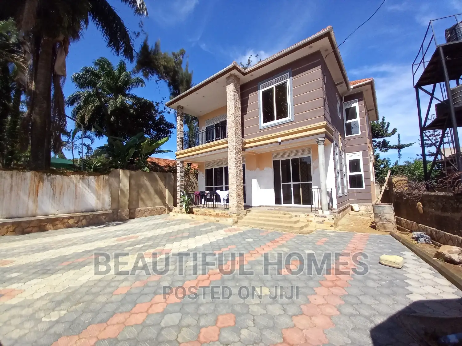 Furnished 5bdrm House in Kansanga Gaba Road, Makindye for sale