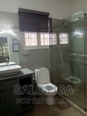 4bdrm Bungalow in Kololo Property, Central Division for rent
