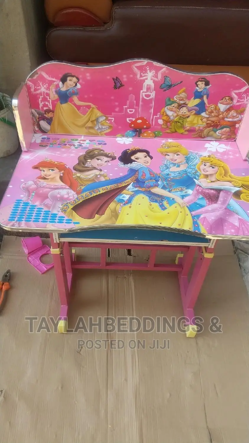 Princess Table and Chair Set With Storage