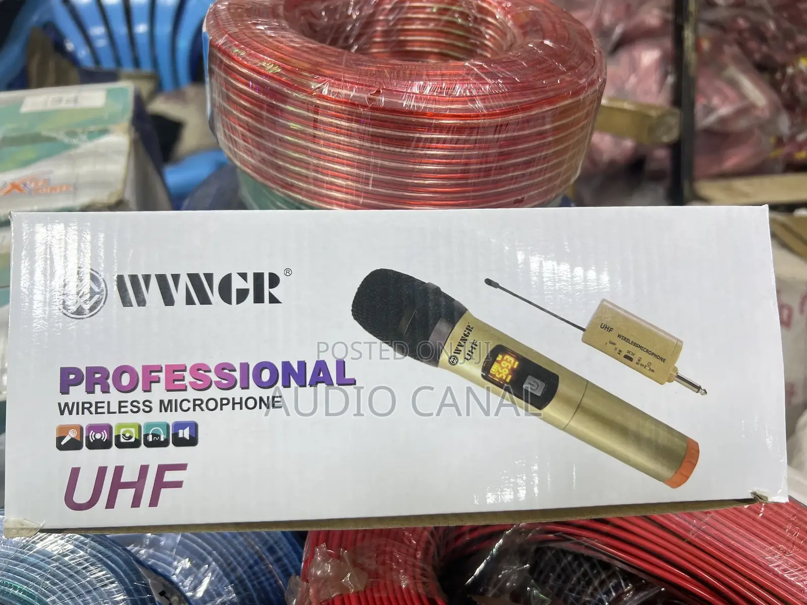UHF Professional Wireless Microphone
