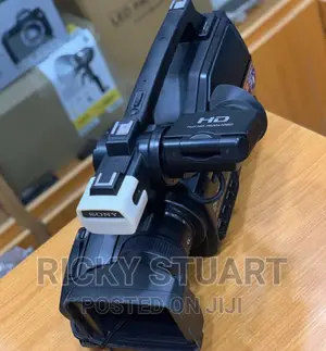 Sony HXR-MC 2500 + Stand (Heavy Duty)