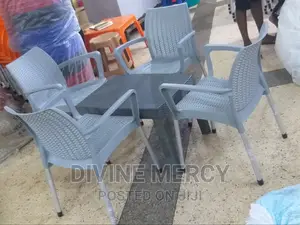 Aset of Atable and Steel Leg Chair