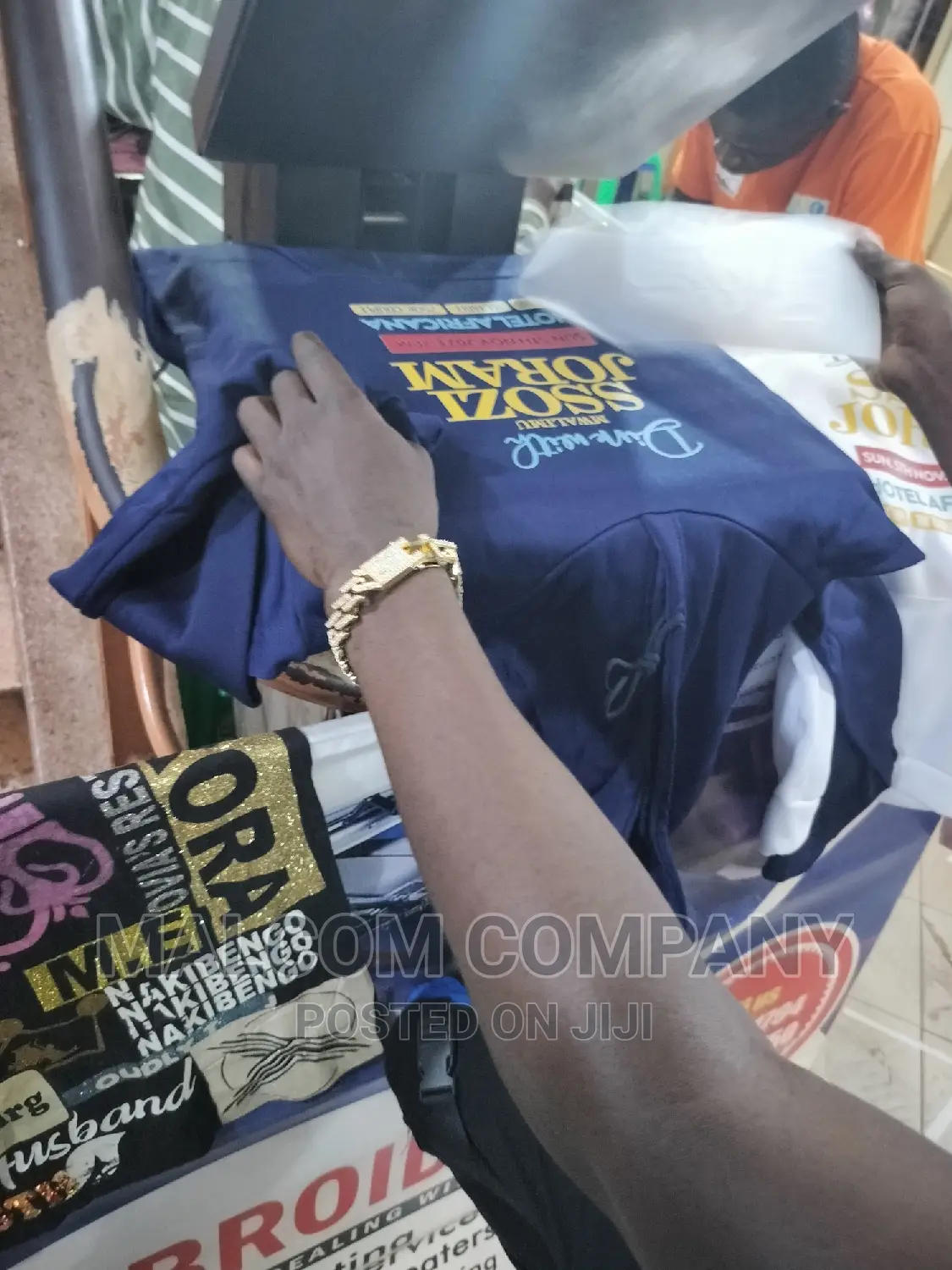 Shirt Printing Services Large Quantities.