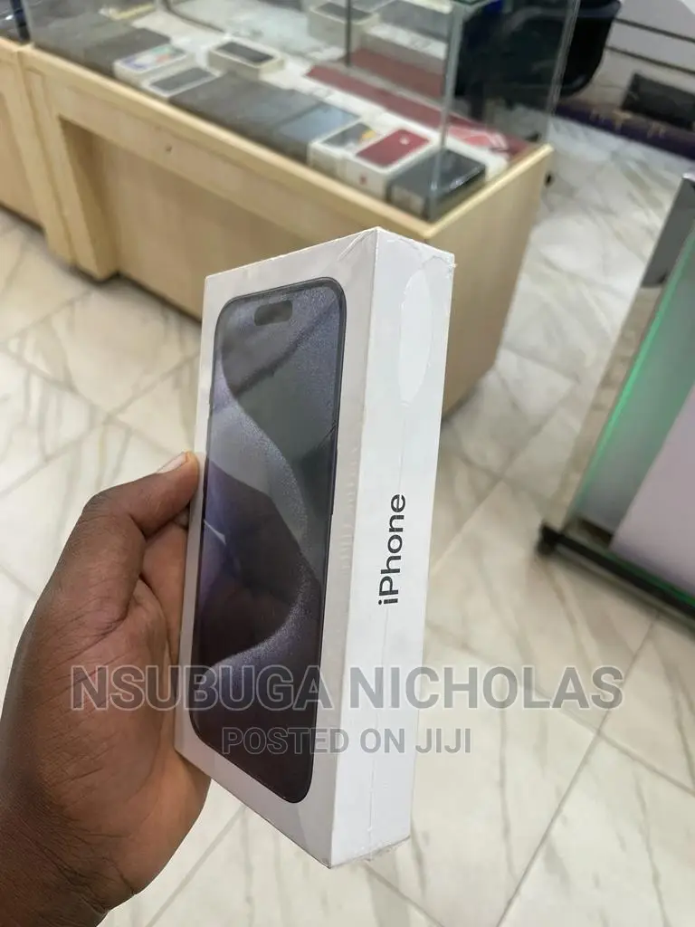 New Apple iPhone 15 Pro 128 GB Black