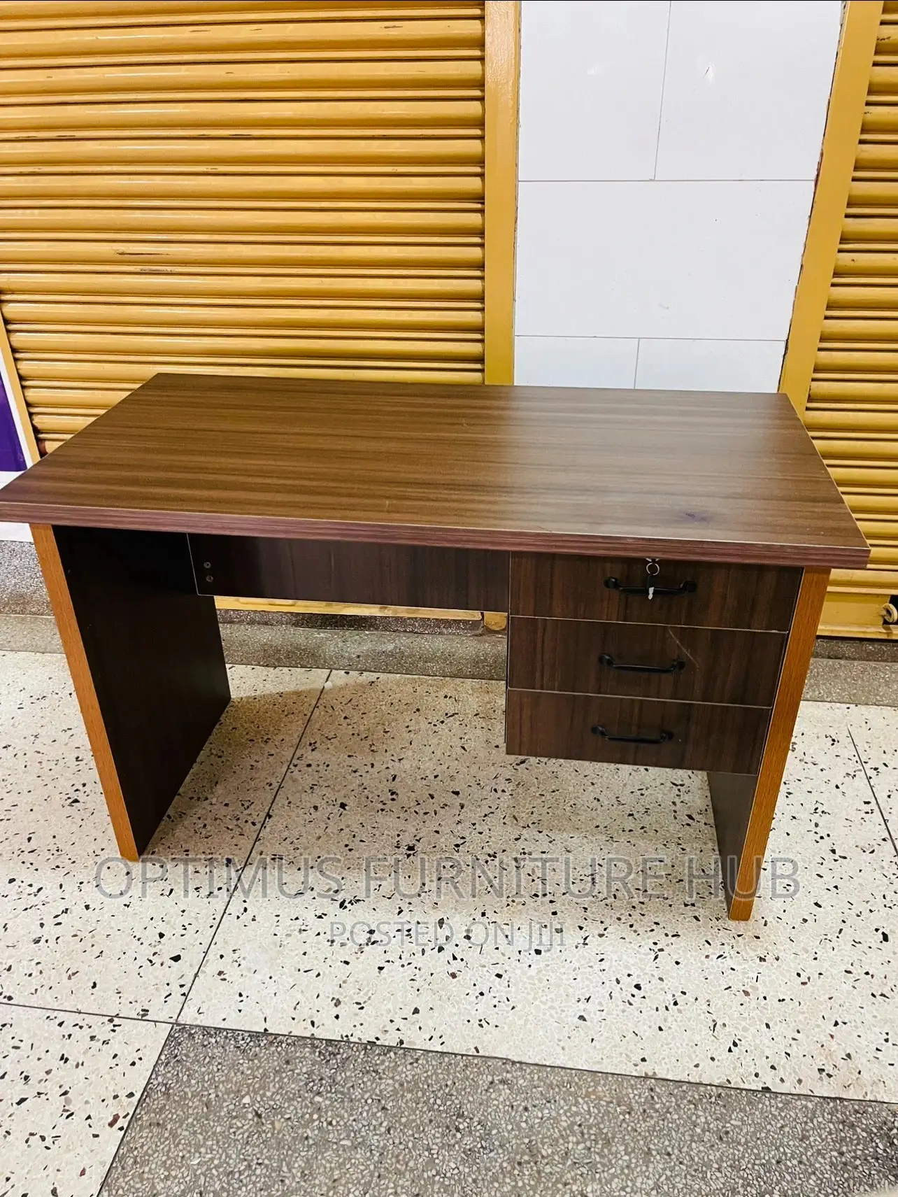 Office Desk