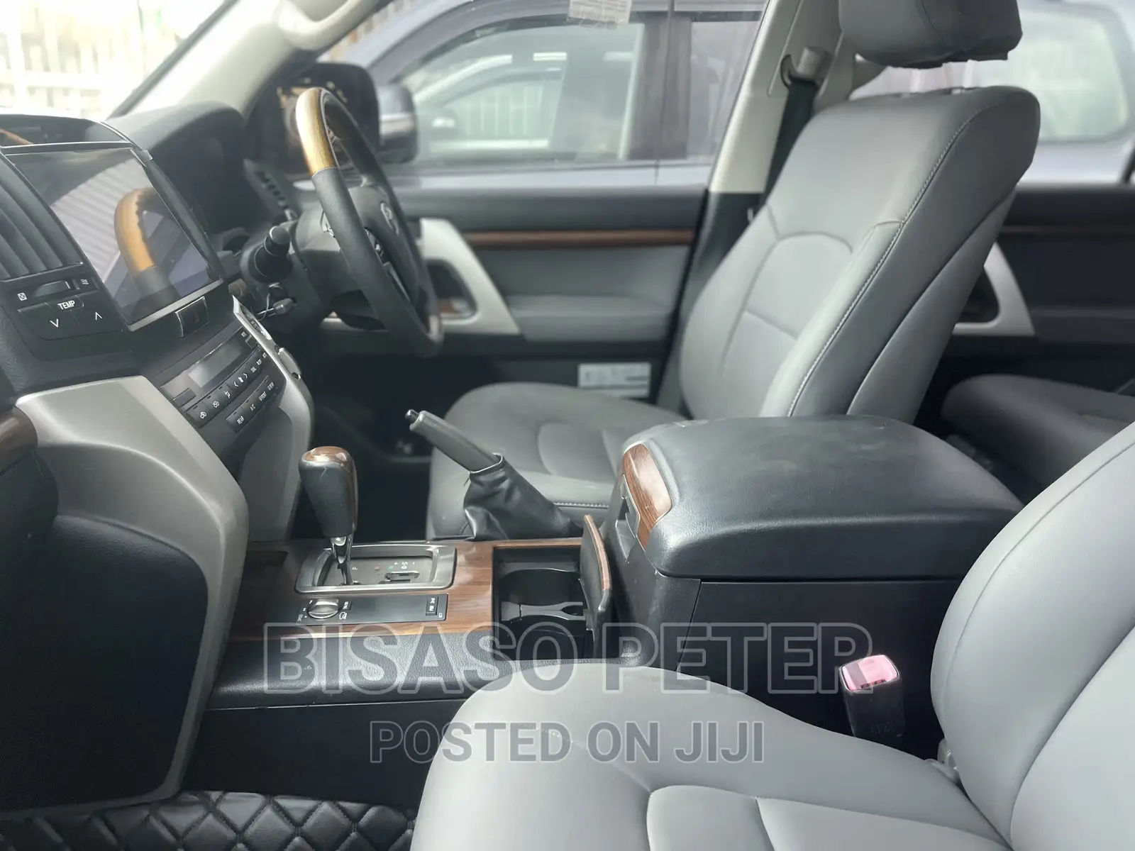 Toyota Land Cruiser 4.5 V8 TD GX-R 2010 White
