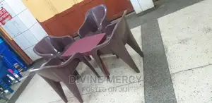 Aset of Plastic Chair and Atable