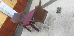 Steel Leg Chair and Atable