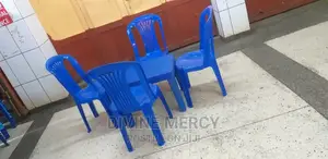 Atable and Chairs