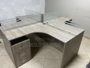Four Seater Work Station