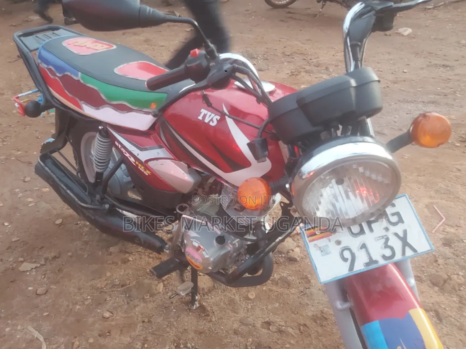 TVS HLX 125 2022 Red