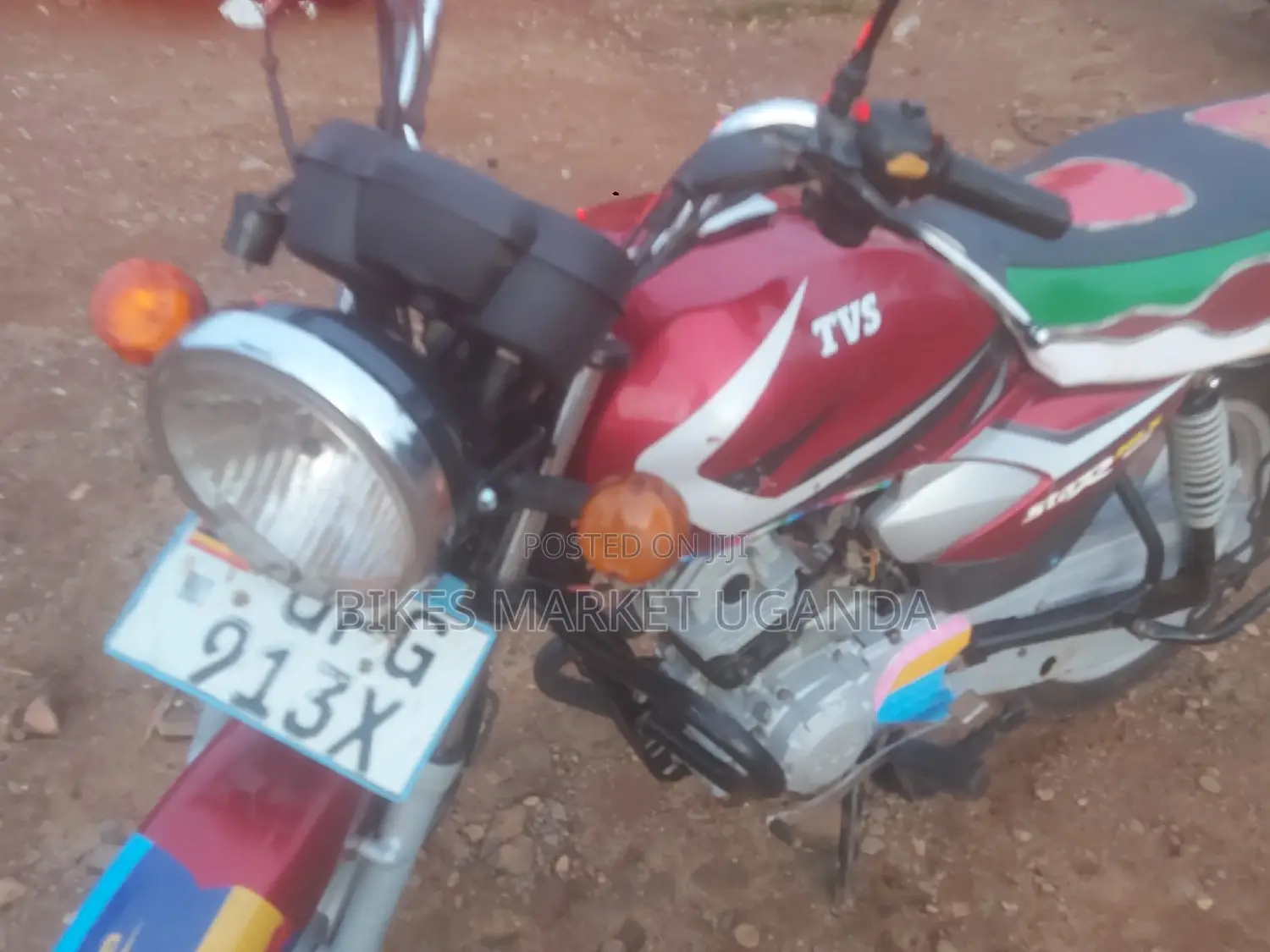TVS HLX 125 2022 Red