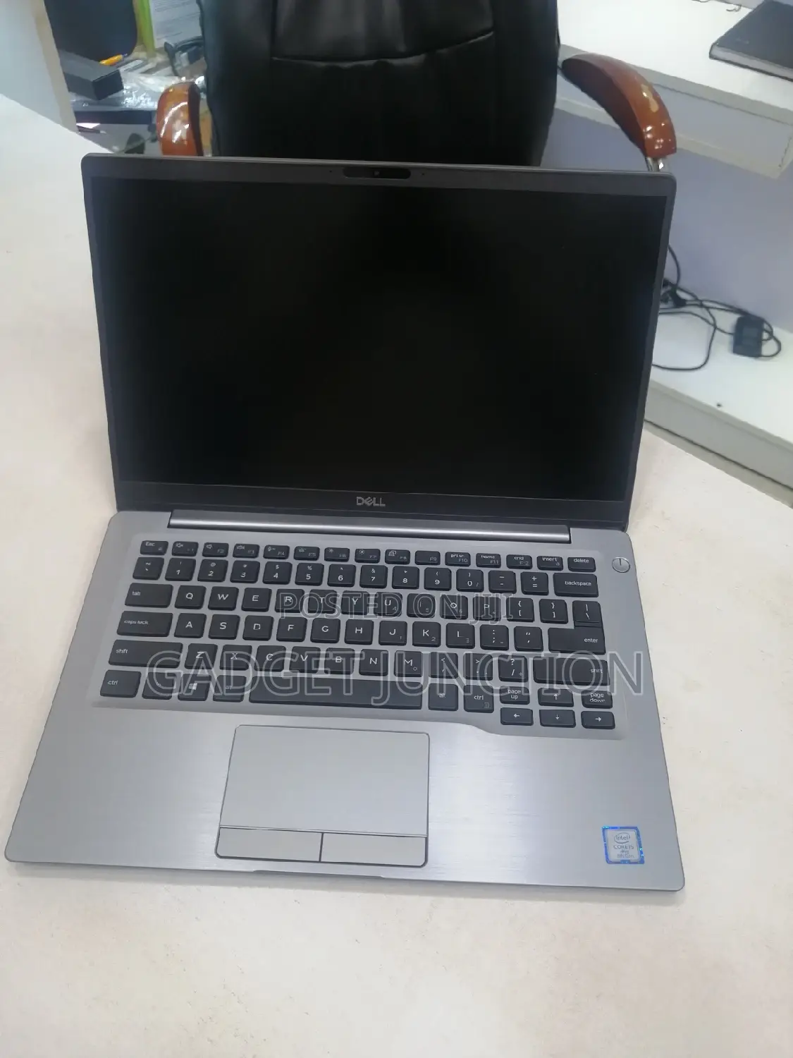 New Laptop Dell Latitude 7400 8GB Intel Core I5 SSD 512GB