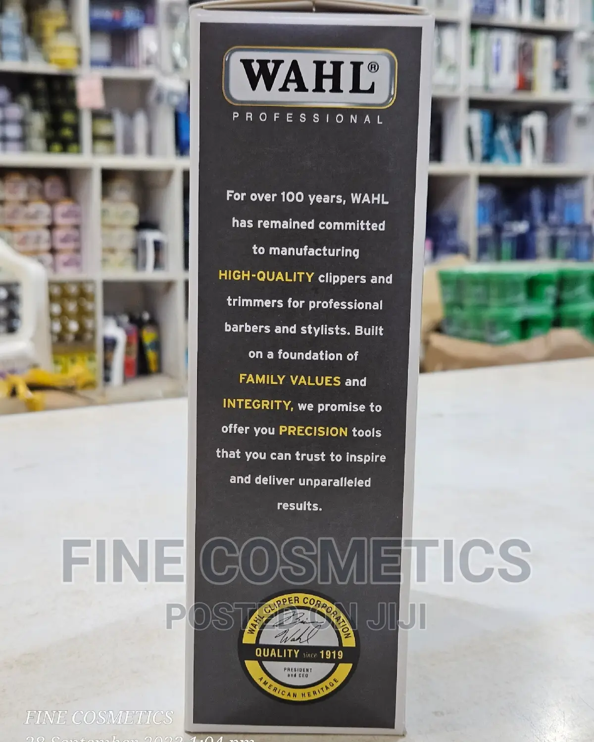 Original WAHL Cordless Super Taper Salon Rechargable Clipper