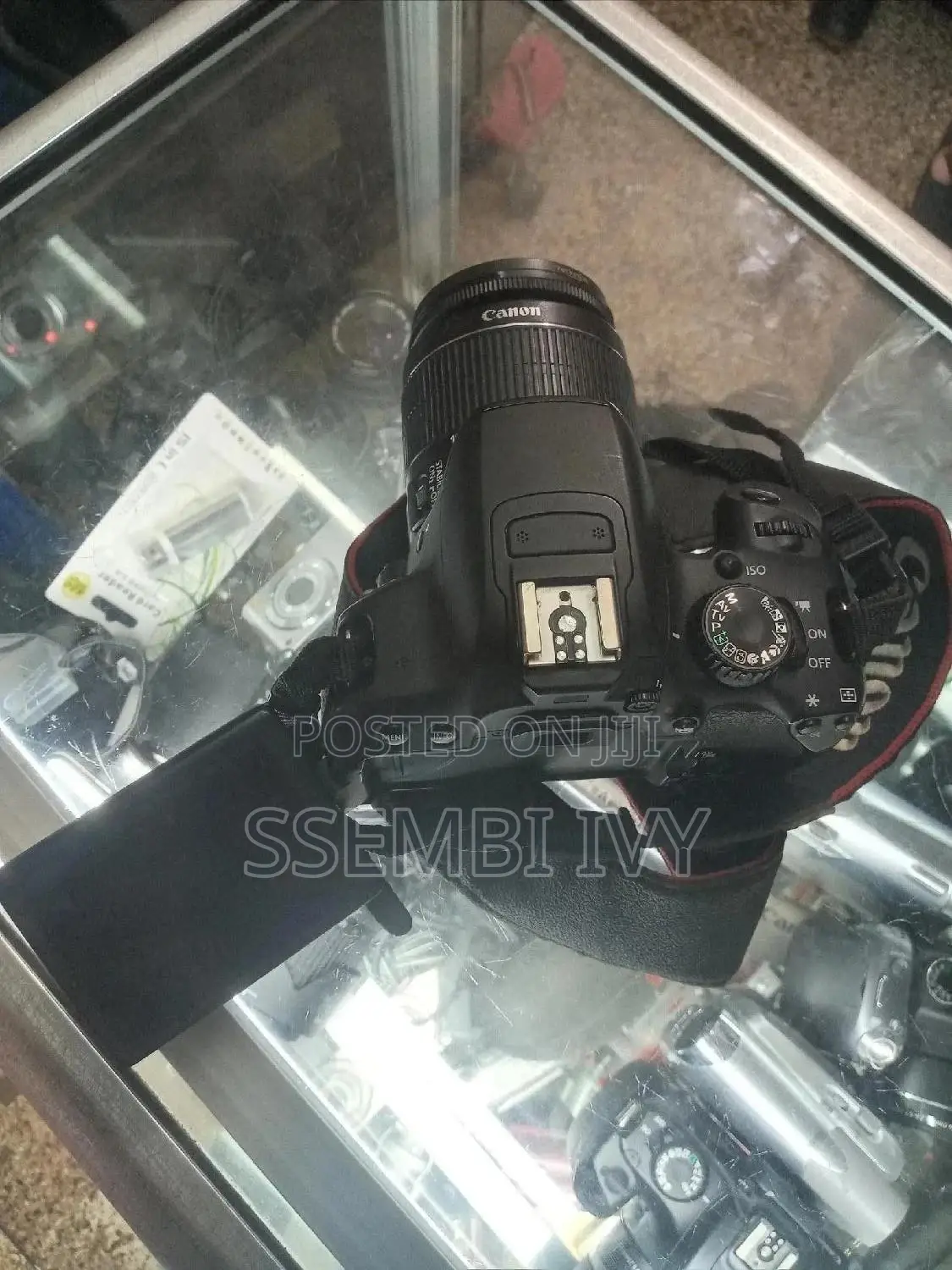 CANON EOS Rebel T4i/650d.