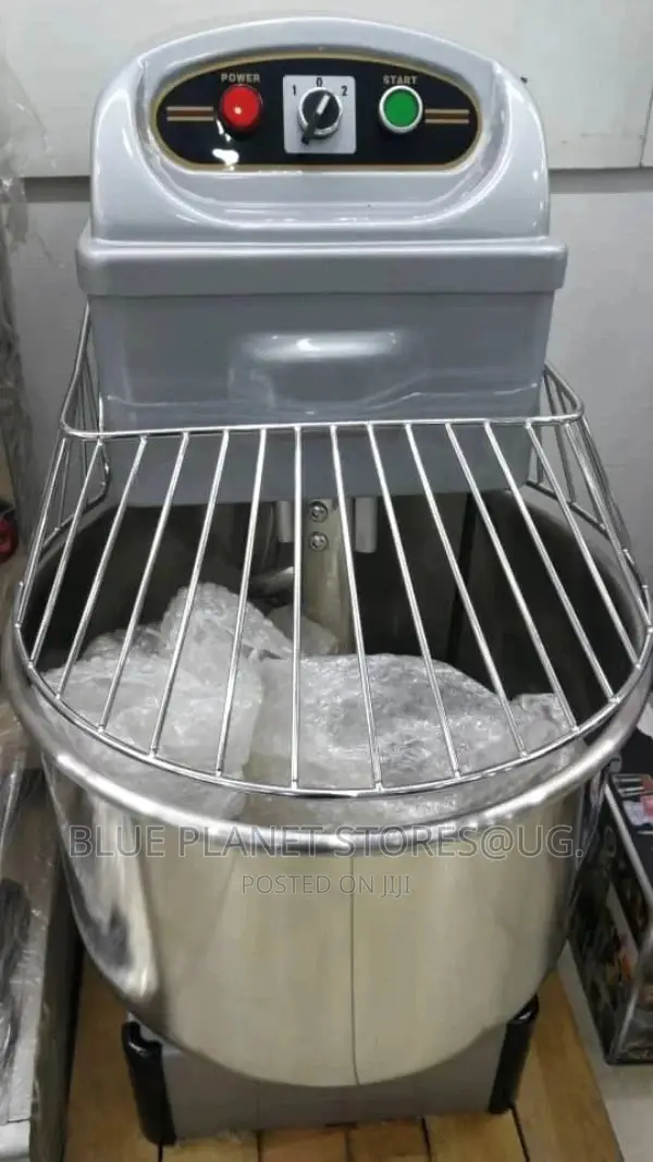 Heavy Duty 45litres Auto Spiral Dough Mixers \\ 3kw \\ Hs40.