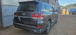 Toyota Land Cruiser 2020 Gray