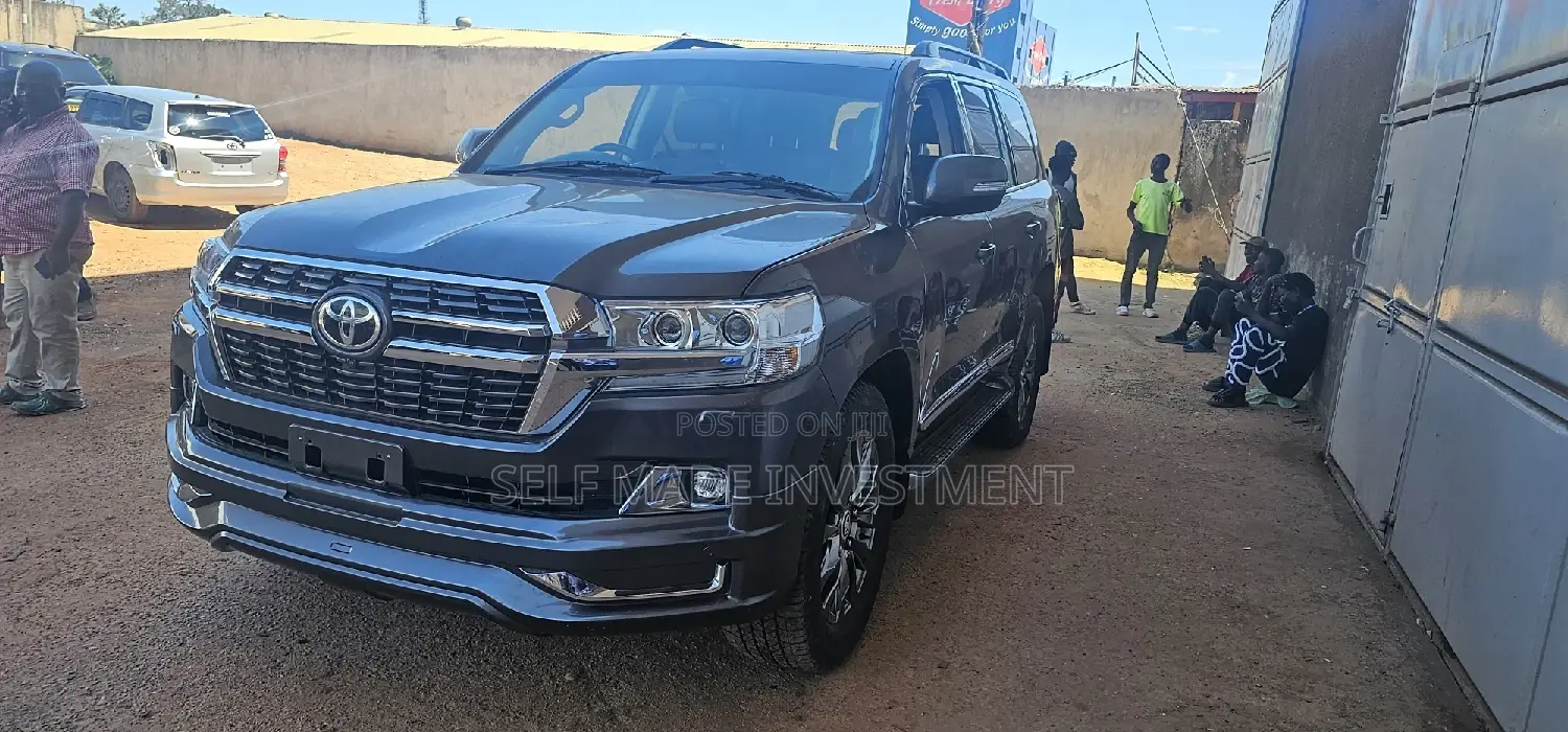 Toyota Land Cruiser 2020 Gray