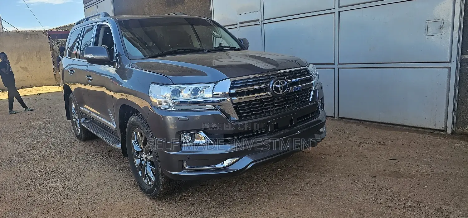 Toyota Land Cruiser 2020 Gray
