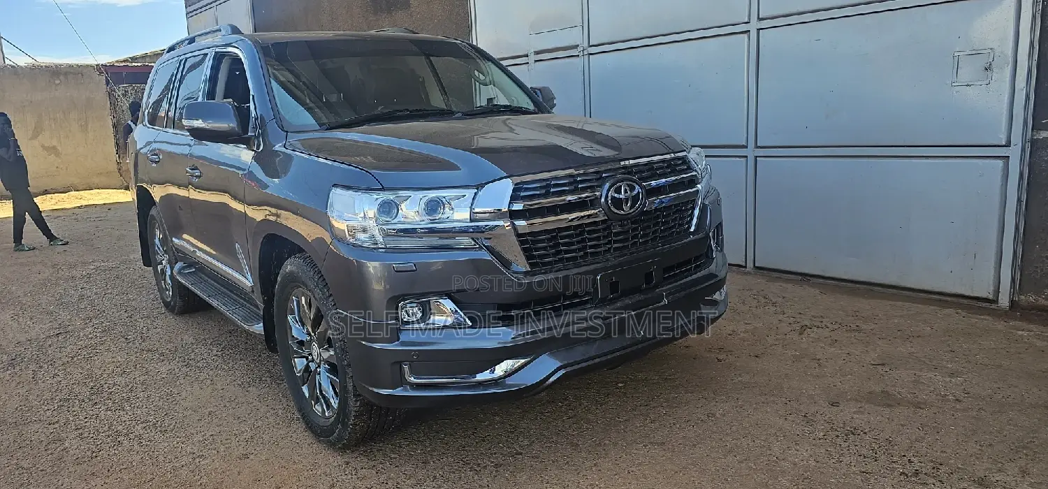 Toyota Land Cruiser 2020 Gray