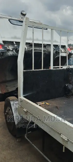 Mitsubishi Canter 1993 White