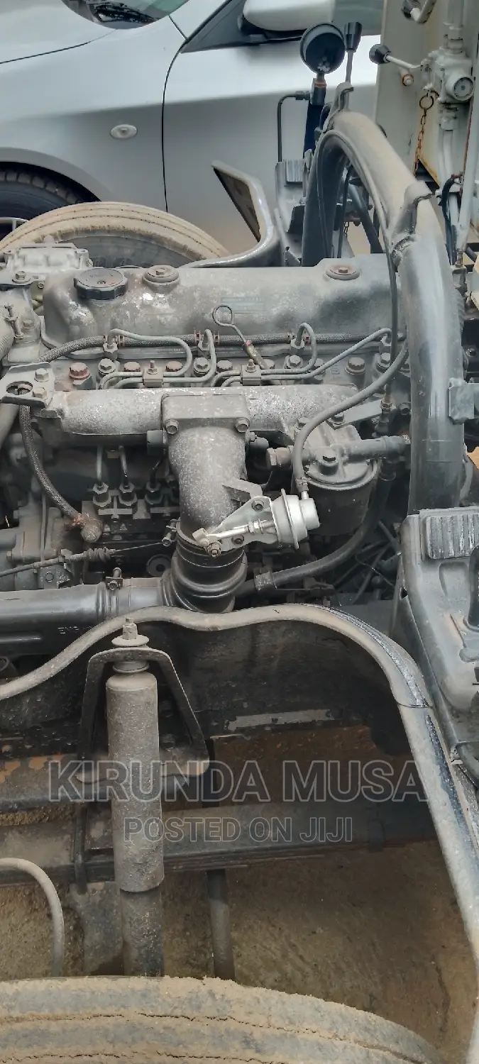 Mitsubishi Canter 1993 White