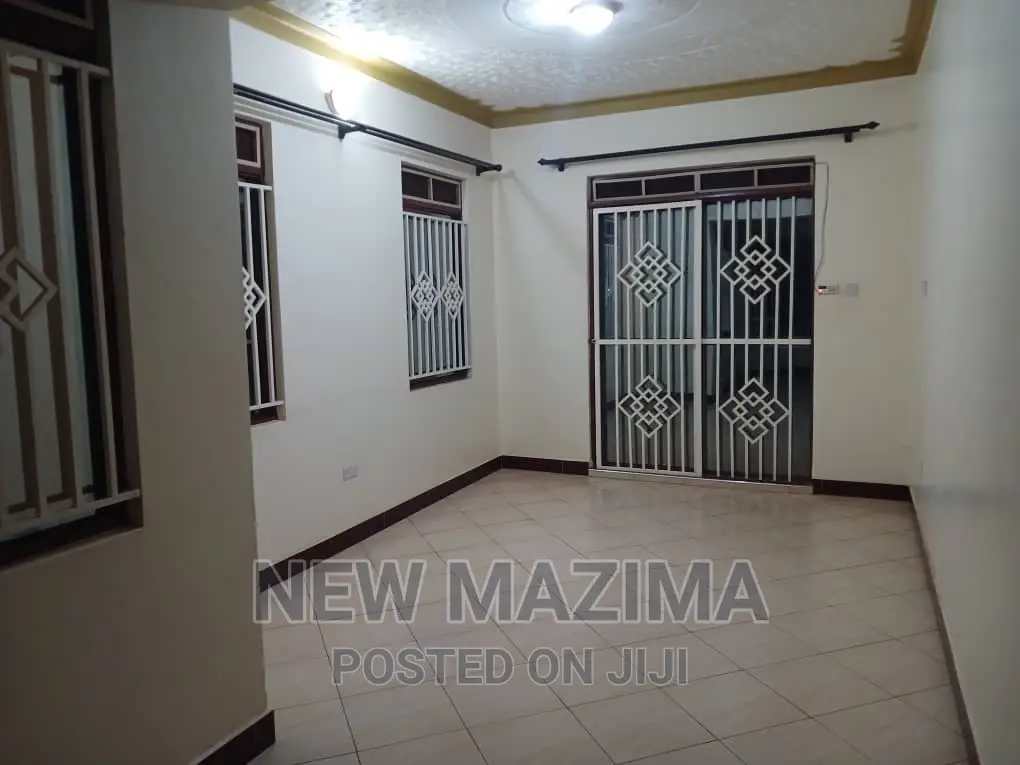 2bdrm Block of Flats in Seguku Ntebe, Central Division for rent