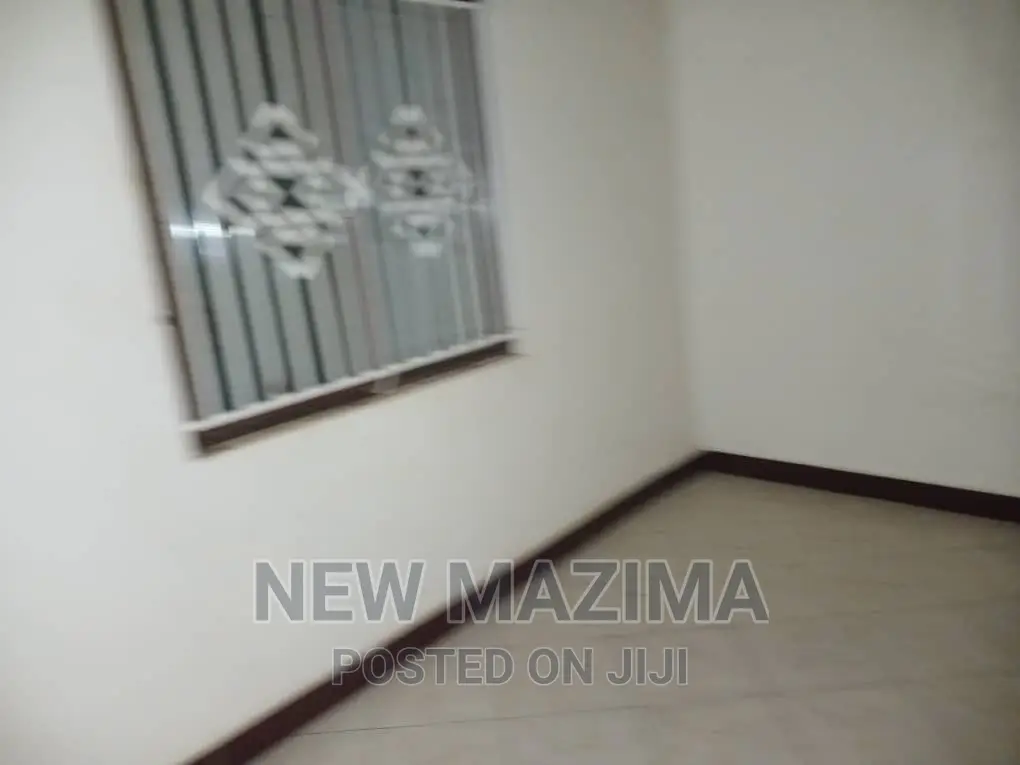 2bdrm Block of Flats in Seguku Ntebe, Central Division for rent