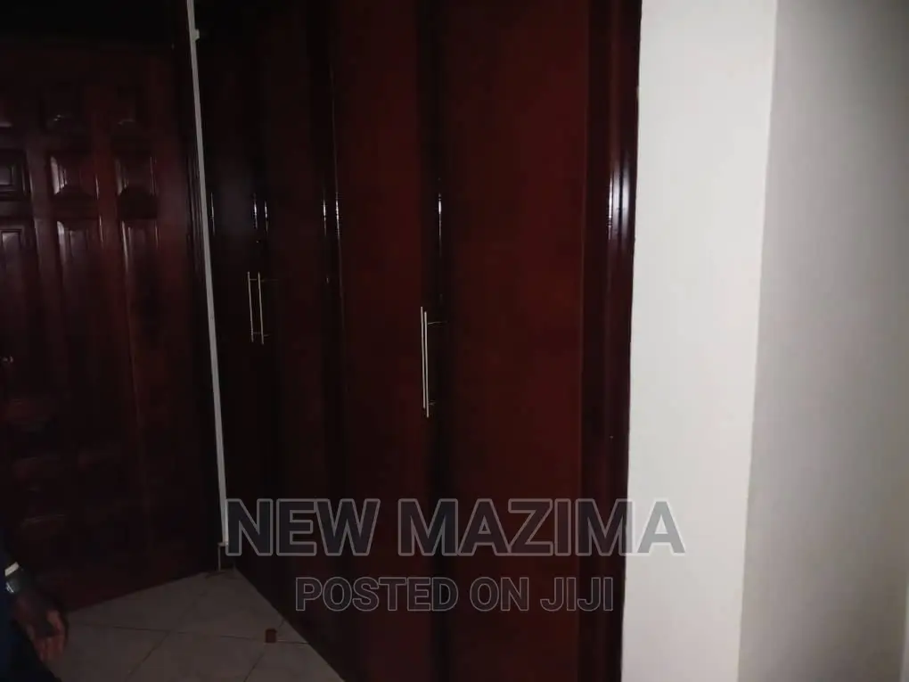 2bdrm Block of Flats in Seguku Ntebe, Central Division for rent