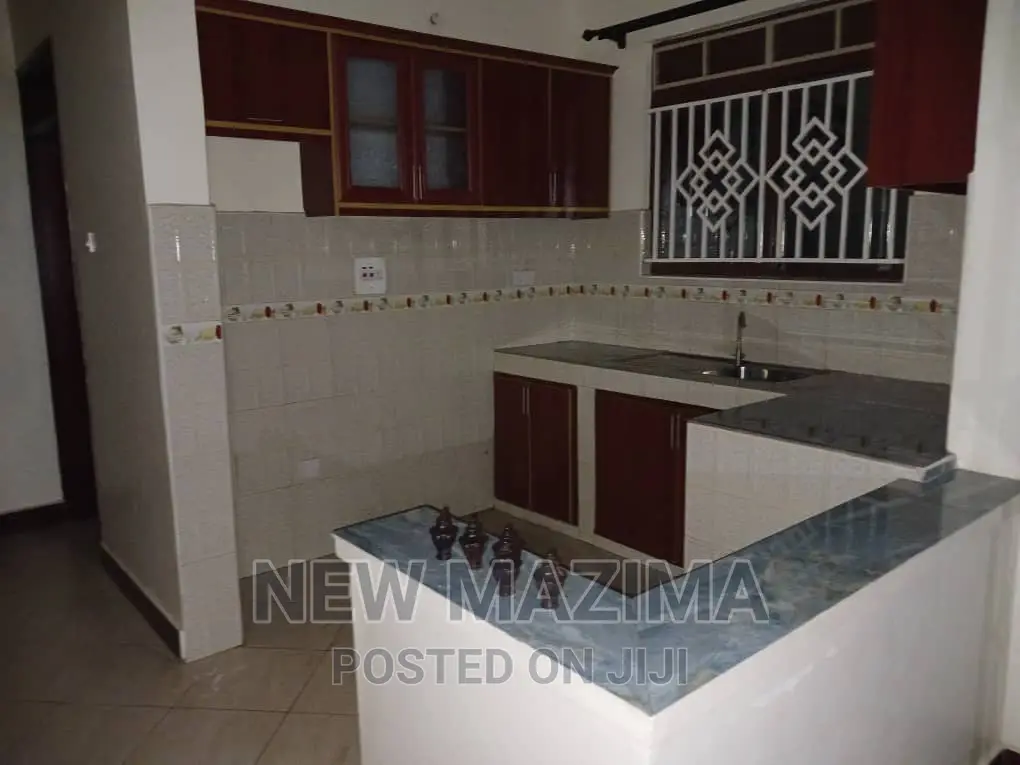 2bdrm Block of Flats in Seguku Ntebe, Central Division for rent