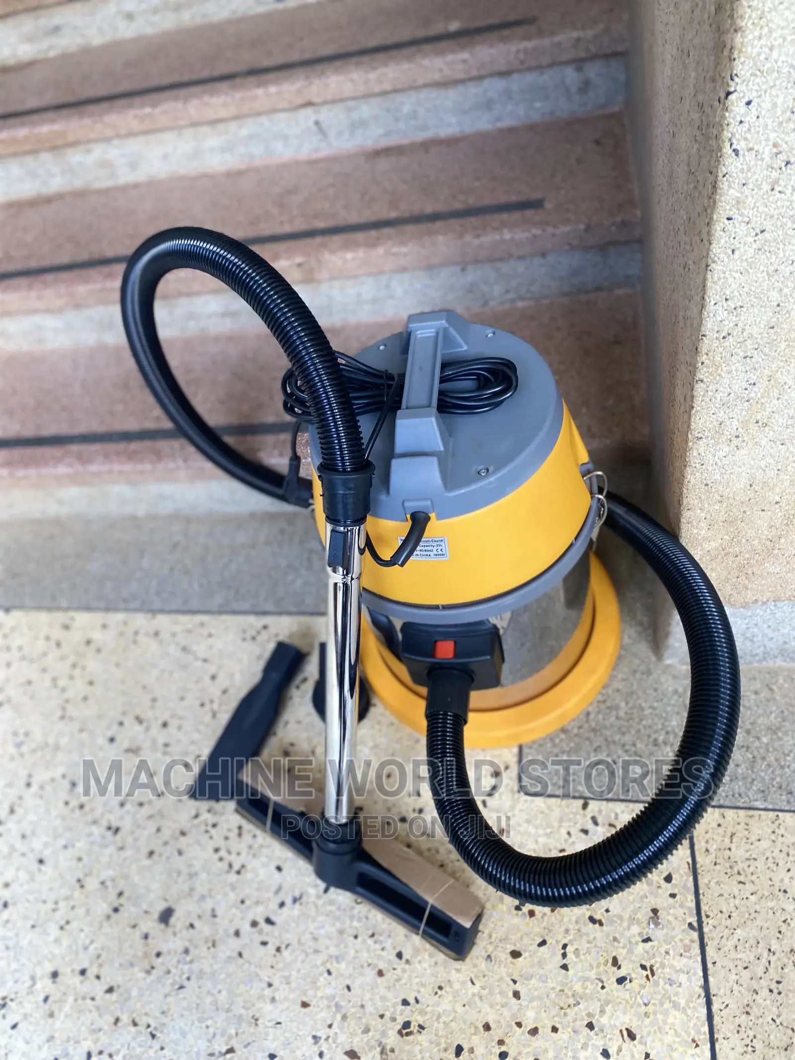Vacuum Cleaner 20tlrs Wet and Dry