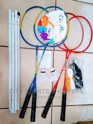 4 Rackets Badminton Full Set