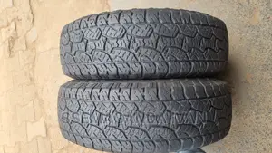 215/70r16 Summit Foreign Used in Very Good Condition