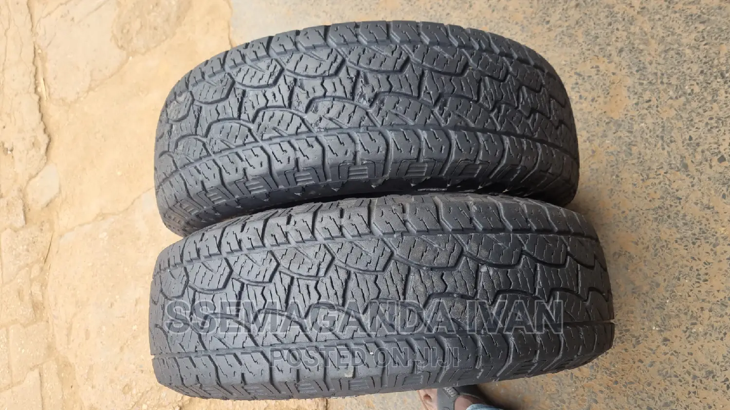 215/70r16 Summit Foreign Used in Very Good Condition