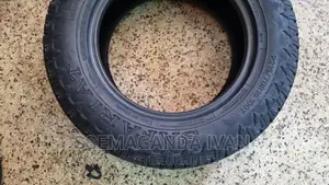 215/70r16 Summit Foreign Used in Very Good Condition