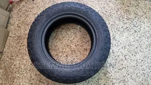 215/70r16 Summit Foreign Used in Very Good Condition