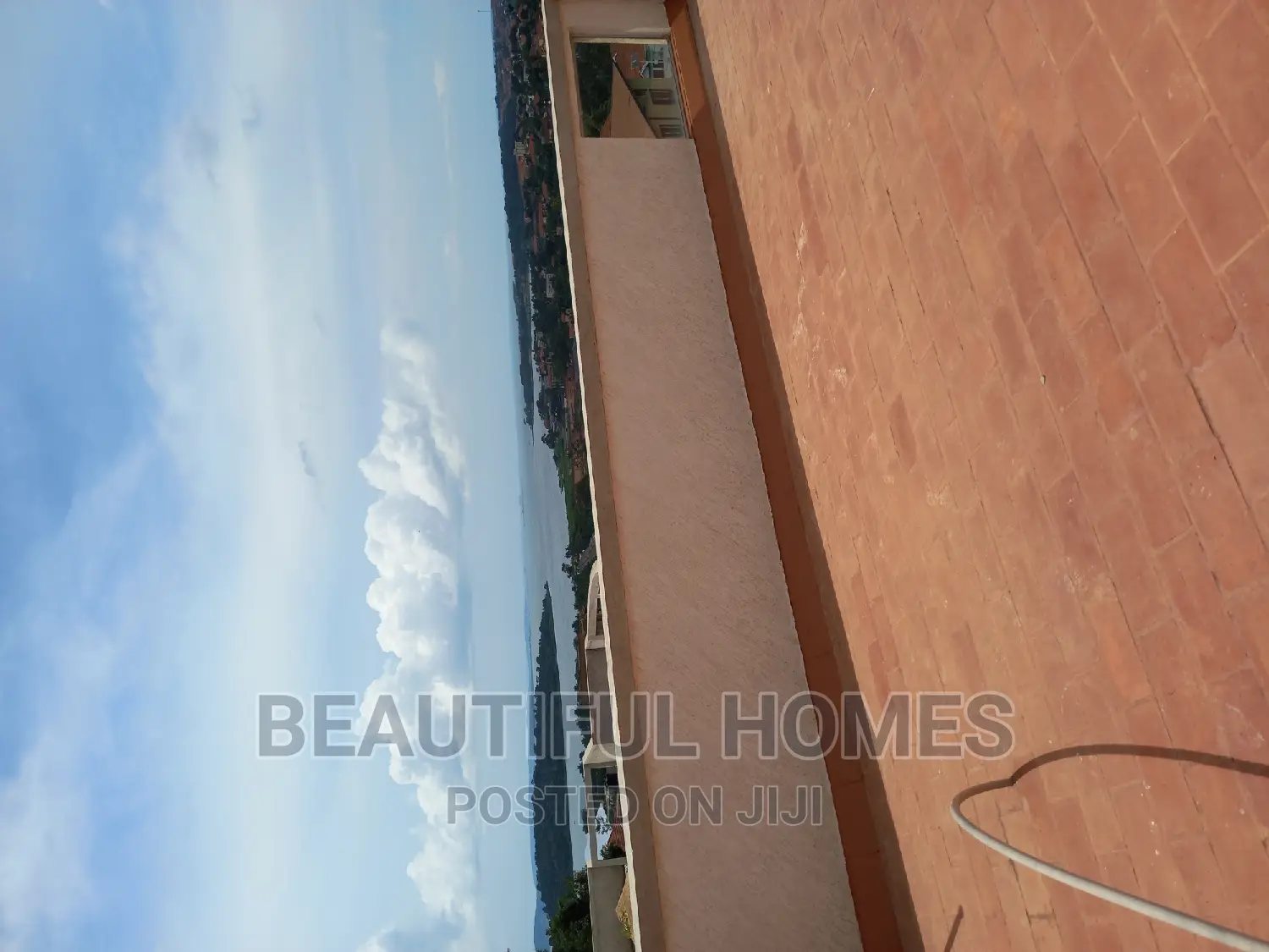 Furnished 6bdrm House in Munyonyo Corporate, Makindye for sale