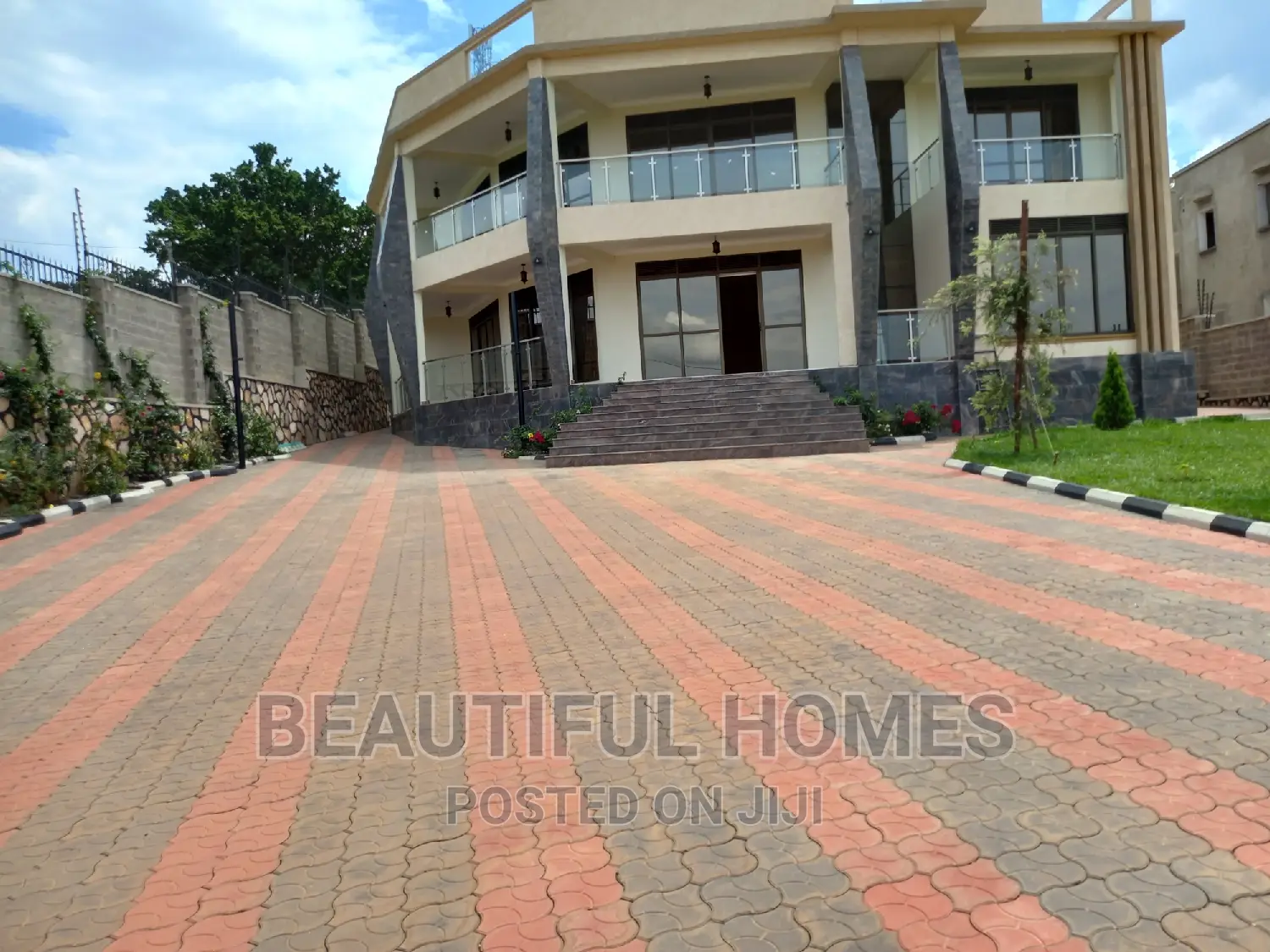 Furnished 6bdrm Mansion in Munyonyo Wealthy, Makindye for sale