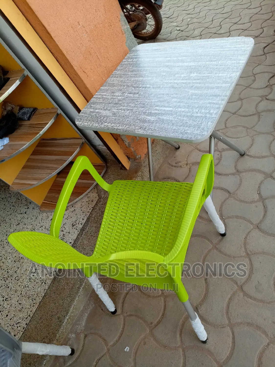 Foldable Table With a Chair