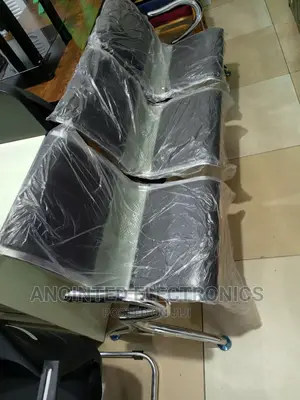 Waiting Chair Black Leather